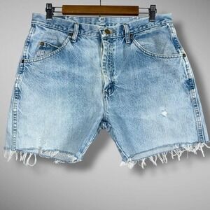 Wrangler Jean Shorts Adult 34x5 Blue Light‎ Wash Cut Off Jorts Reworked Raw Hem